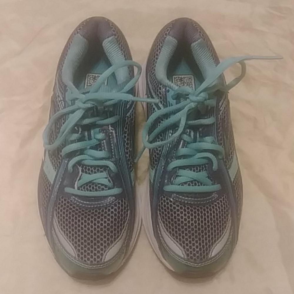 Brooks Dyad 7 View 2